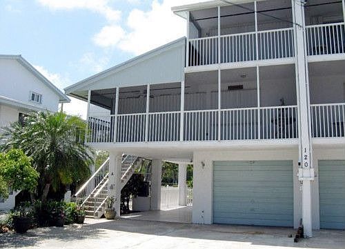 1st image of 120 Cortez Dr
