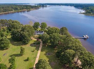 14 Gayle Ln, Mathews, VA 23109