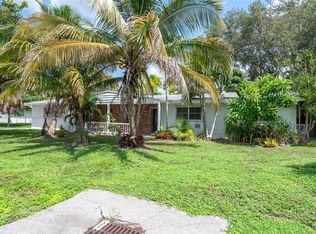 8465 SW 143rd St, Palmetto Bay, FL 33158