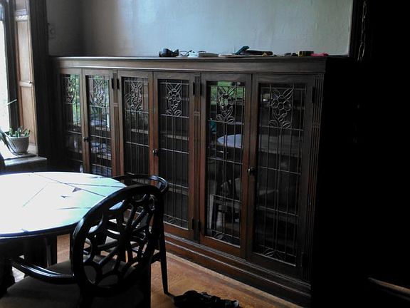 Dining area with chandelier