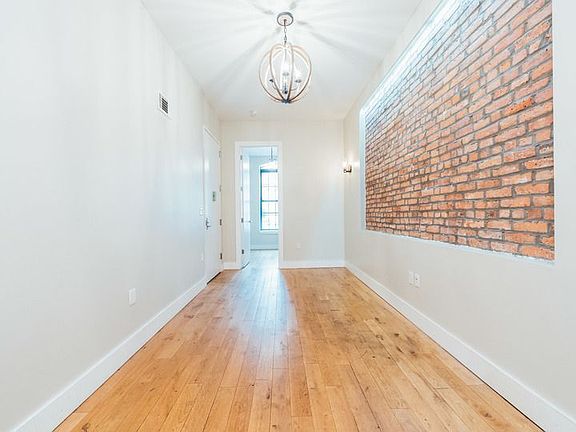 5th image of 1512 Dekalb Ave APT 1R