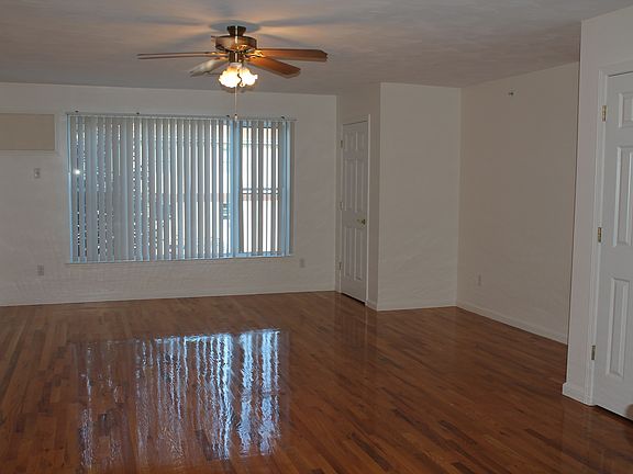 3rd image of 31 Birch Ct