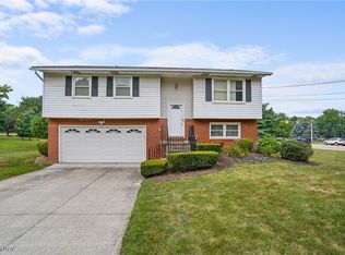 585 Beverly Dr, Tallmadge, OH 44278