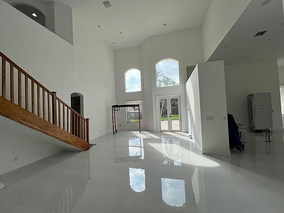 5th image of 2533 Coakley Pt