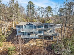 101 Ruffed Grouse Rd, Brevard, NC 28712