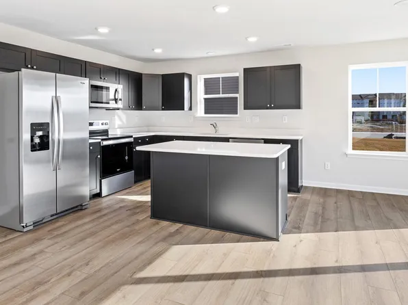 557 Hall Dr, Georgetown, DE 19947