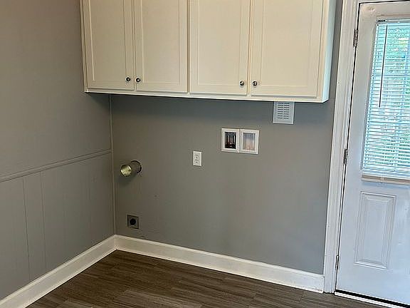 5th image of 2505 5th Ave E