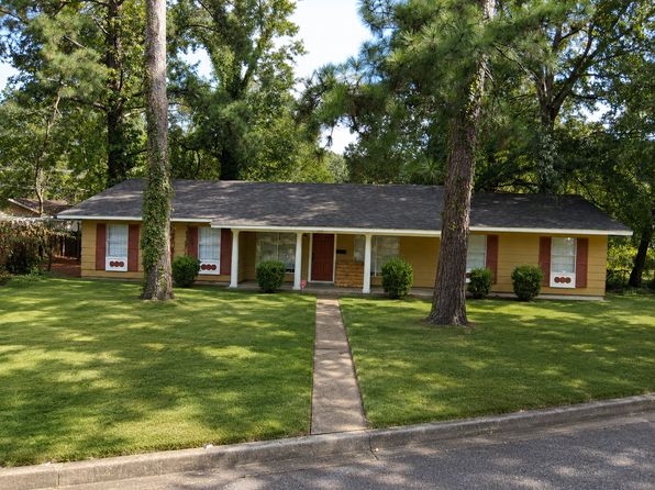 1215 Garden Park Dr