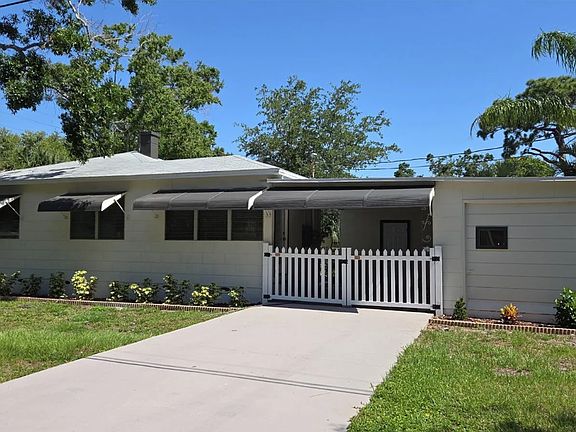Exterior Carport