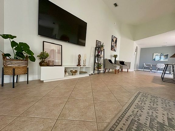 3rd image of 27016 Adriana Cir
