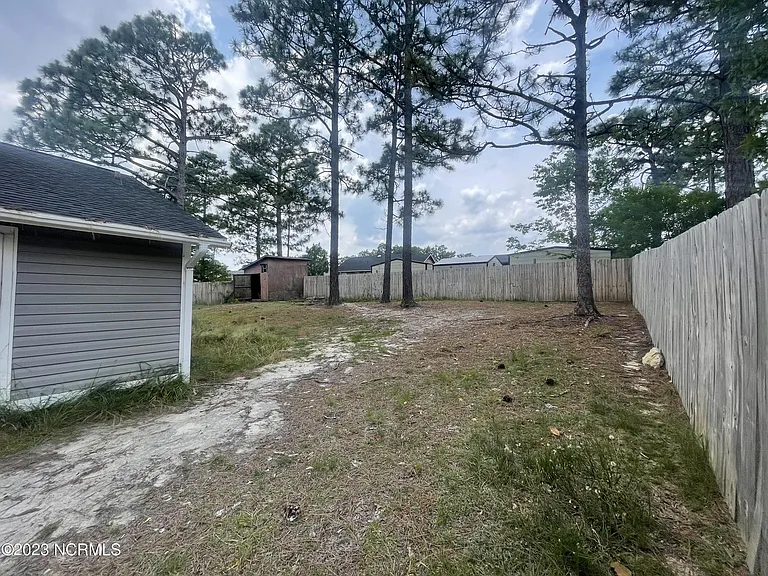 3337 Redfox Rd — Photo 9