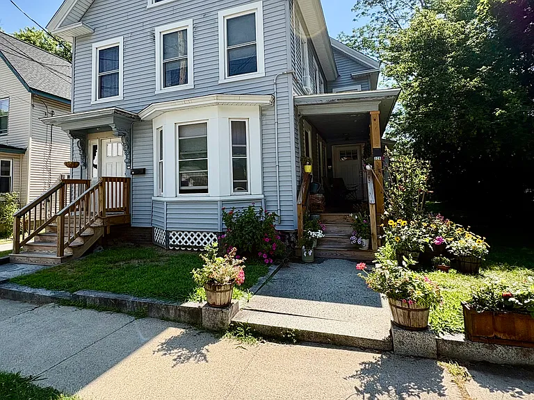 32B Atkinson St — Photo 1