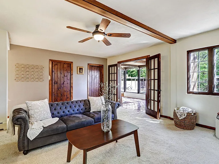 2302 Campbell Rd NW — Photo 9