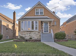 8027 S Sawyer Ave, Chicago, IL 60652