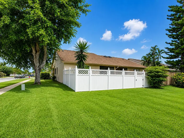7958 Piper Ln — Photo 23