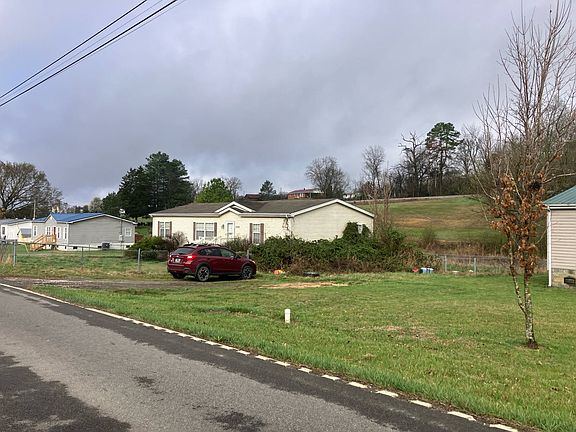 2nd image of 1326 Midway Rd