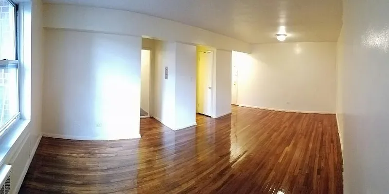 Rented by Smart NY Realty LLC | media 4