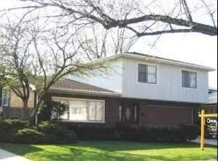 622 Florence Dr, Park Ridge, IL 60068