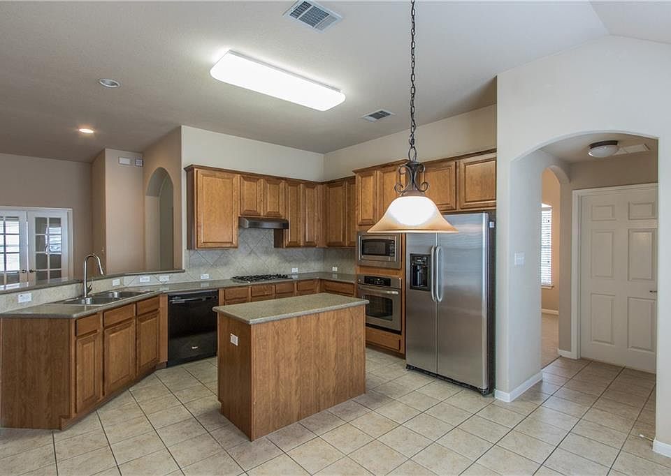 1st image of 1405 Orchard Falls Dr