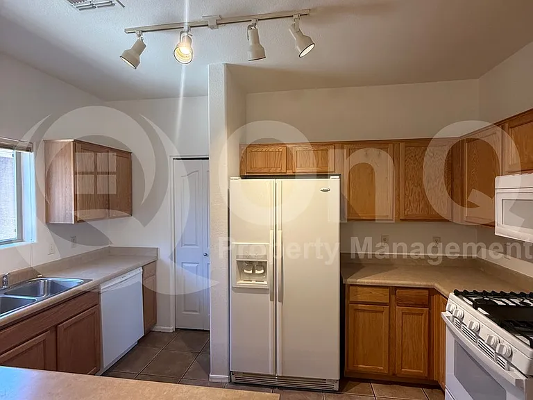 13224 E Coyote Well Dr — Photo 95