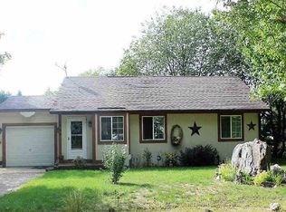 7960 E Winding Pine Ct, Alanson, MI 49706