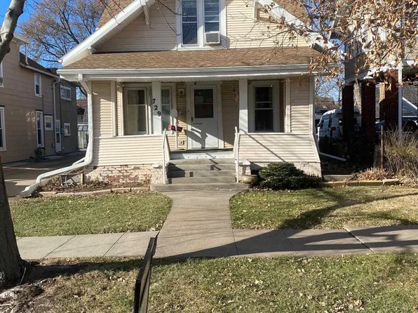 729 N Hastings Ave, Hastings, NE 68901