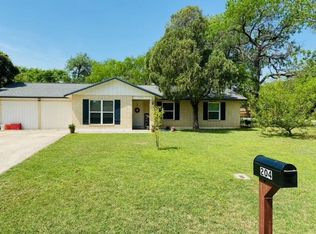 204 Brook St, Seguin, TX 78155