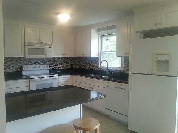 3rd image of 45 Mary Ave