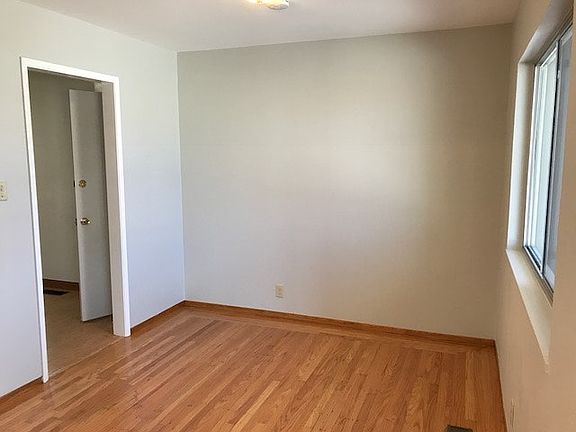 3rd image of 358 Aloha Dr