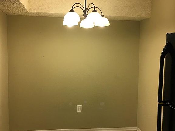 5th image of 921 W Macci St #21A