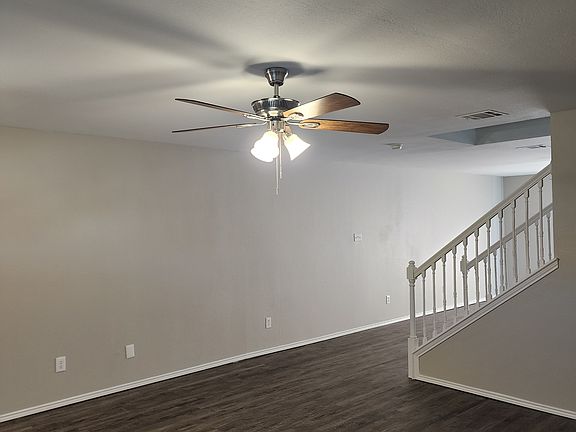 2nd image of 1304 Montoya Ln