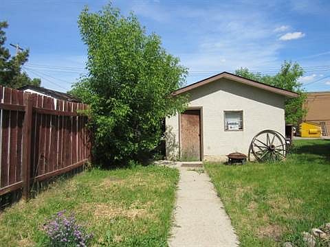 2nd image of 19 Maple Dr