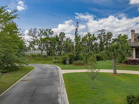 2nd image of 12 Riverwalk Ct