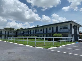 2300 Pierce St #16, Hollywood, FL 33020