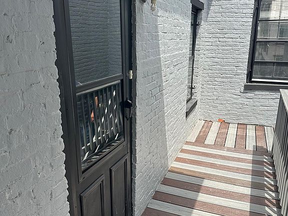 2nd image of 169 W All Saints St