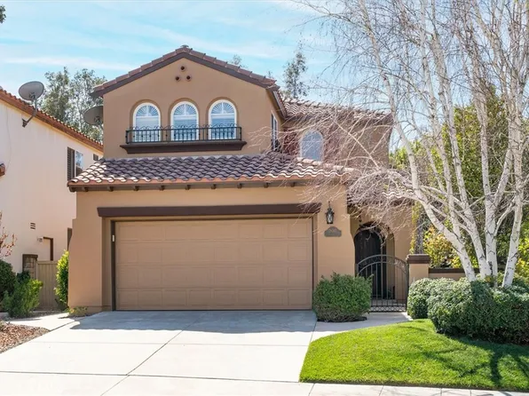 28347 Lobelia Ln, Valencia, CA 91354