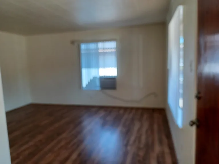 720 Chamberlain Ave — Photo 5