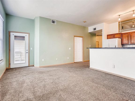 4th image of 15475 Andrews Dr Unit 204