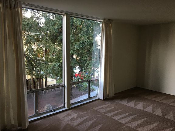 4th image of 1614 Hudson St APT 102