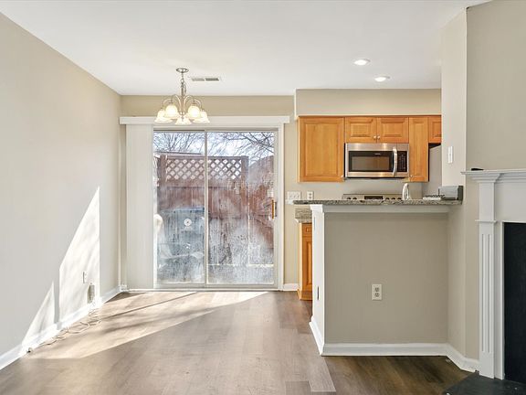 3rd image of 206 Alder Wood Dr #206
