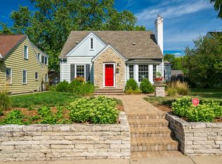 4024 Shoreline Dr, Robbinsdale, MN 55422