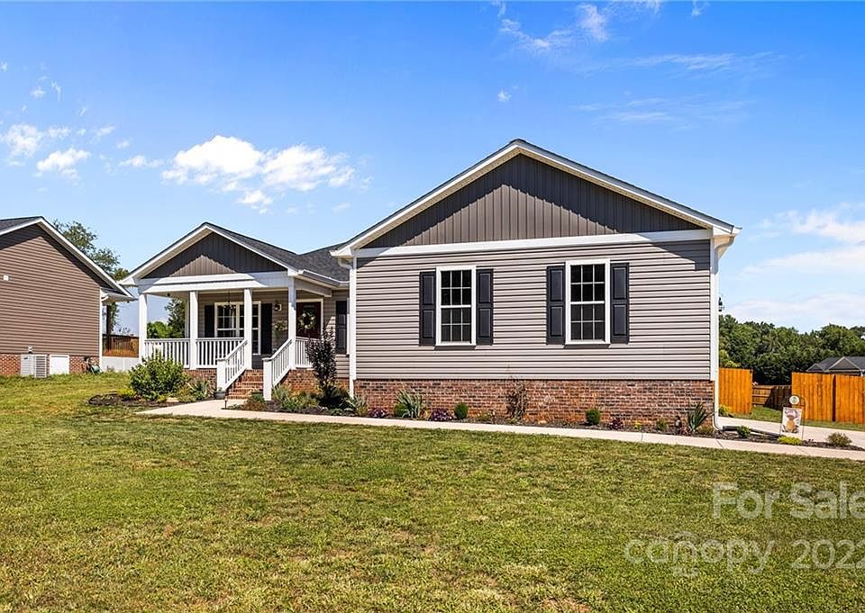 1st image of 107 Cypress Acres Ln