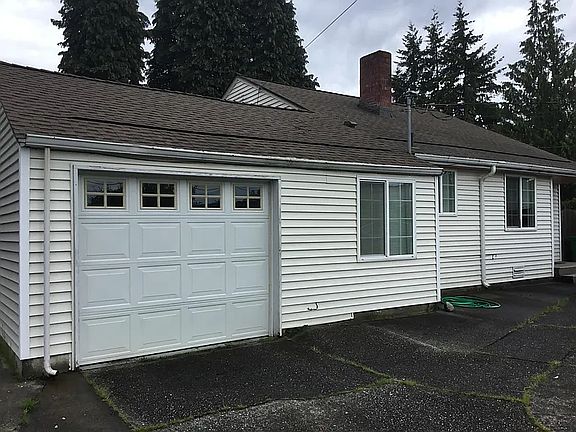 3rd image of 11314 5th Ave NE