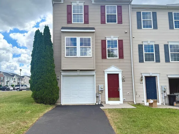 815 Marquette Dr, Martinsburg, WV 25401