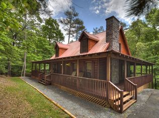 33 Holland Cir, Ellijay, GA 30536