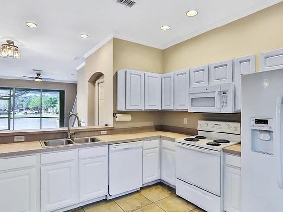 2nd image of 11180 Windsor Place Cir
