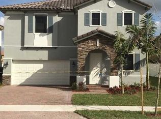 9823 W 34th Ln, Miami Lakes, FL 33018