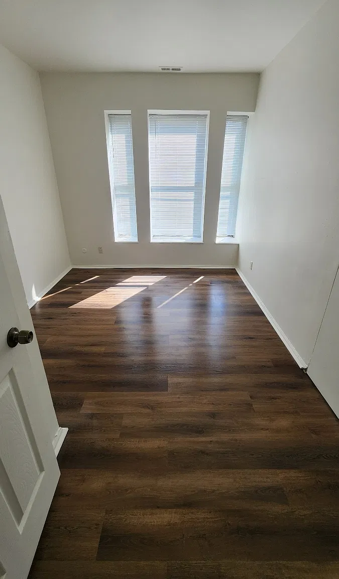 1320 Academy Avenue - B — Photo 4