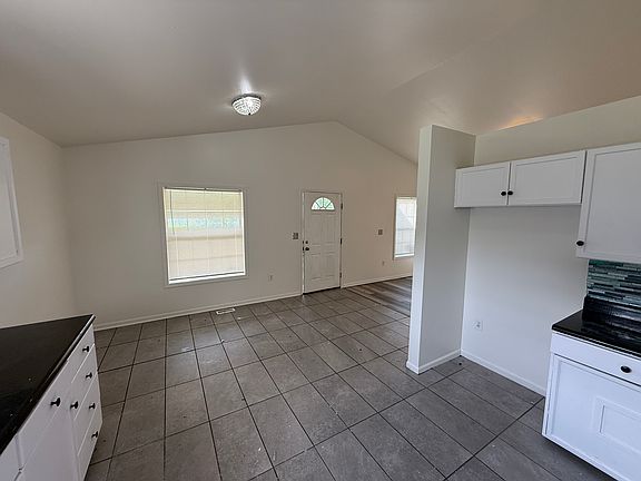 2nd image of 98 Forest St