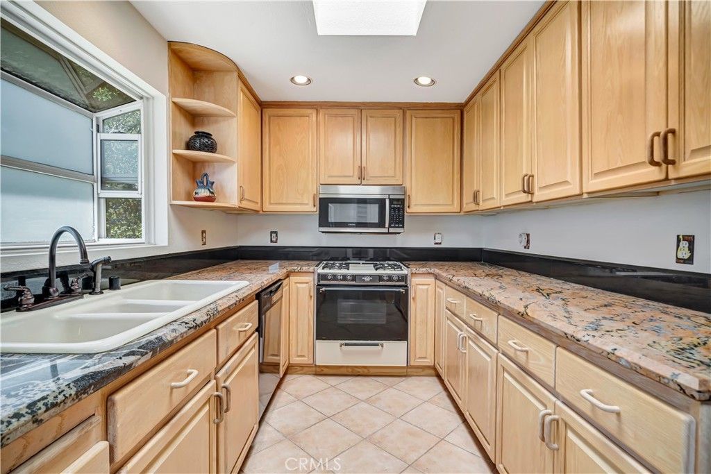 22011 Callado Way, Topanga, CA - View 6